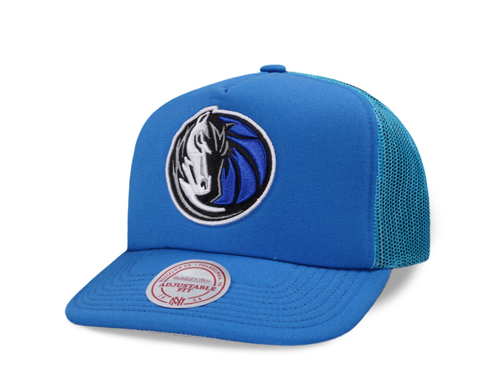 Mitchell & Ness Dallas Mavericks Blue Trucker Adjustable Fit Snapback Casquette